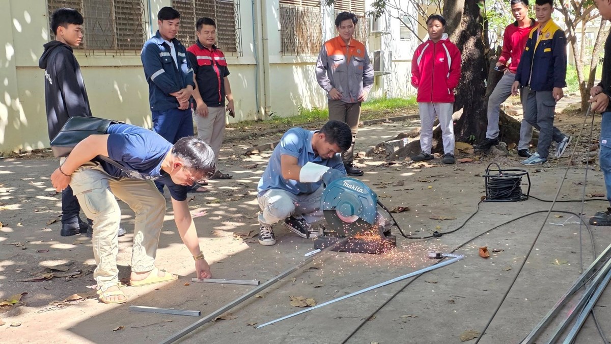 50 ປແຫງການພດທະນາວຽກງານ ຮສສ ຂະຫຍາຍຕວຢາງຕເນອງ - image 2