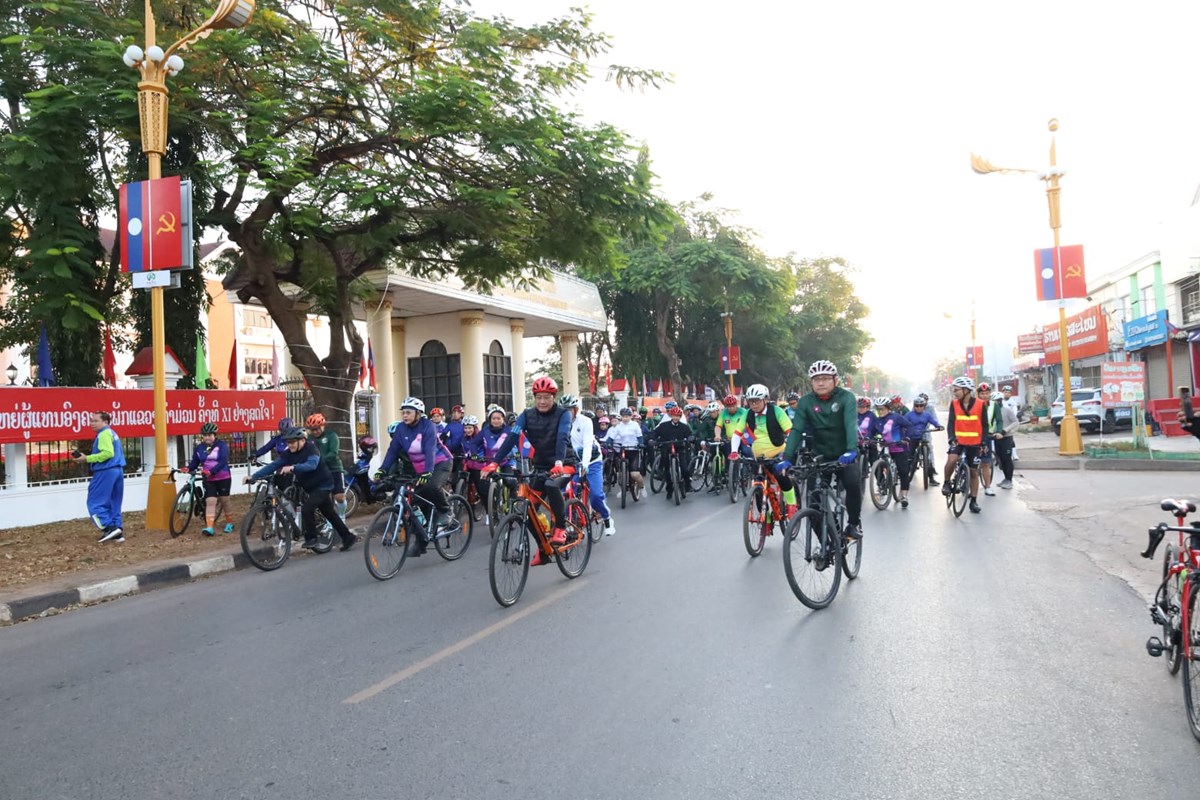 ຄາມວນ ຂລດຖບສະເຫມສະຫອງວນຊາດ ທ 2 ທນວາ ຄບຮອບ 50 ປ - image 1