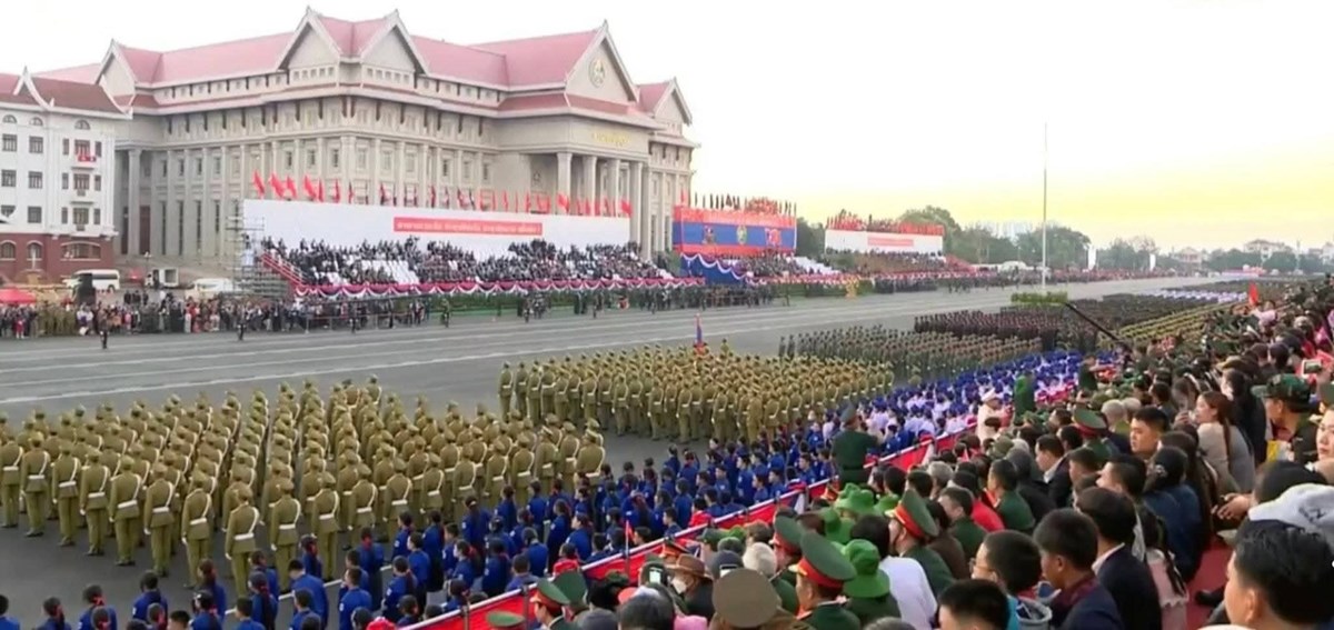 ສະຫຼອງຢ່າງຍິ່ງໃຫຍ່ວັນສະຖາປະນາ ສປປ ລາວຄົບຮອບ 50 ປີ image 8 ສະຫອງຢາງຍງໃຫຍວນສະຖາປະນາ ສປປ ລາວຄບຮອບ 50 ປ - image 8