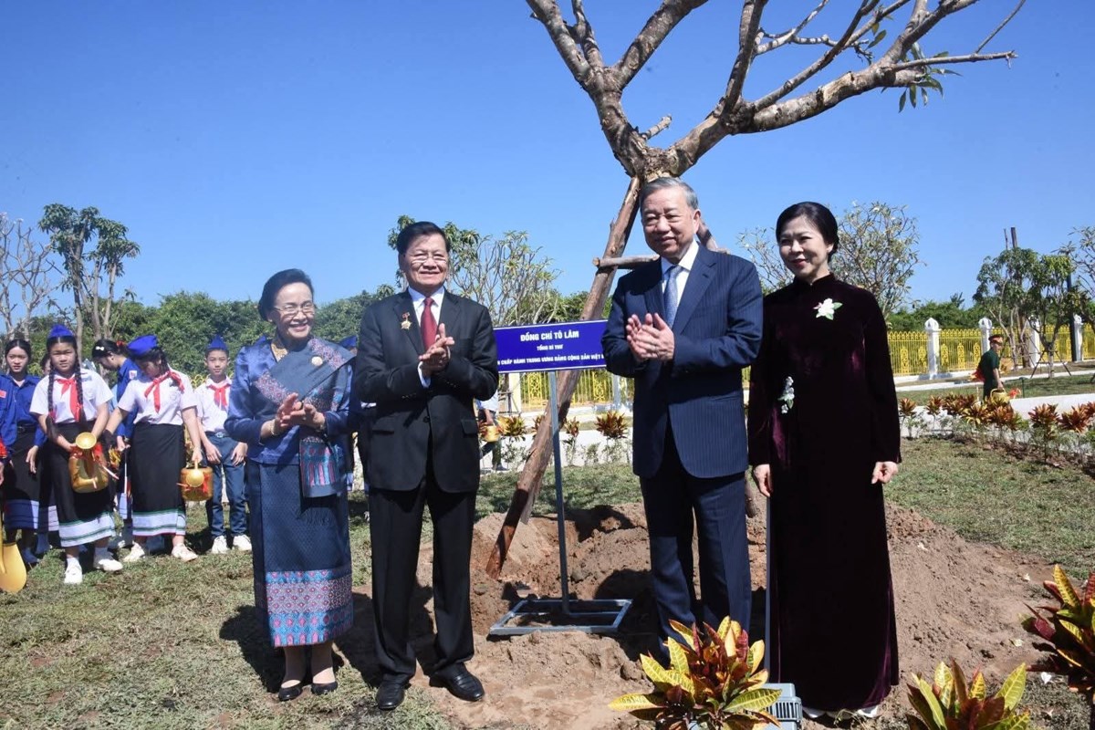 ເປດການນຳໃຊສວນສາທາລະນະມດຕະພາບ ລາວ-ຫວຽດນາມ - image 4