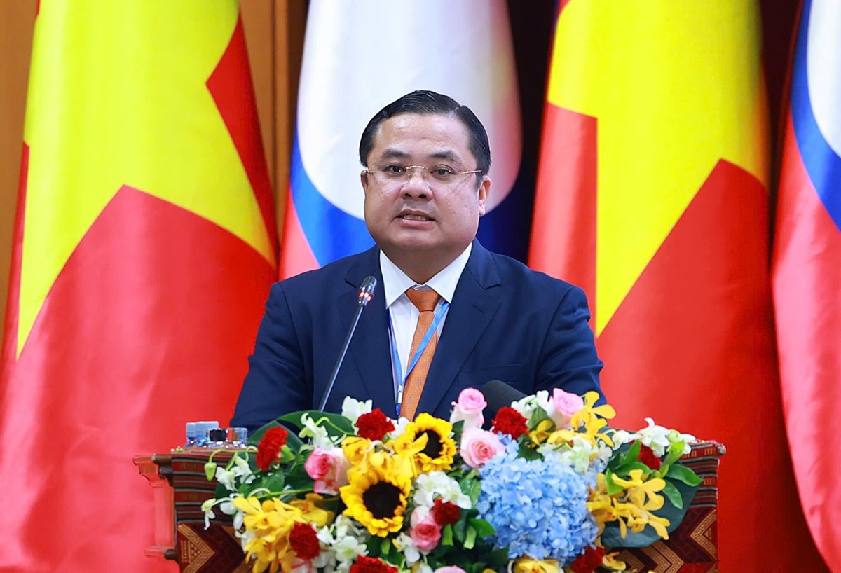 ກມບລສດເຄມຫວຽດນາມໃຫຄາໝນສນຍາ “ເວາແລວຕອງເຮດ”ທກອງປະຊມສງເສມການລງທນຫວຽດນາມ-ລາວ - image 1