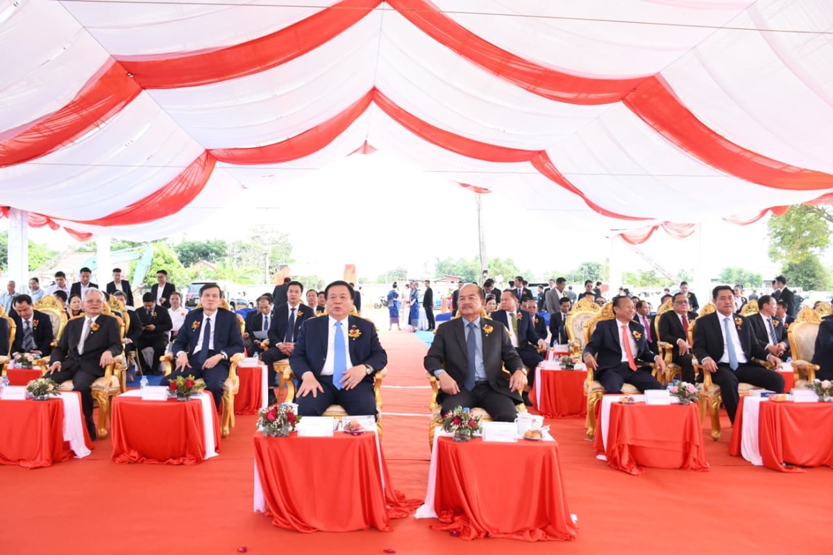 ວາງສີລາລືກ ໂຄງການກໍ່ສ້າງສະຖາບັນການເມືອງ ແລະ ການປົກຄອງແຫ່ງຊາດ ເຂດພາກໃຕ້ image 1 ວາງສລາລກ ໂຄງການກສາງສະຖາບນການເມອງ ແລະ ການປກຄອງແຫງຊາດ ເຂດພາກໃຕ - image 1