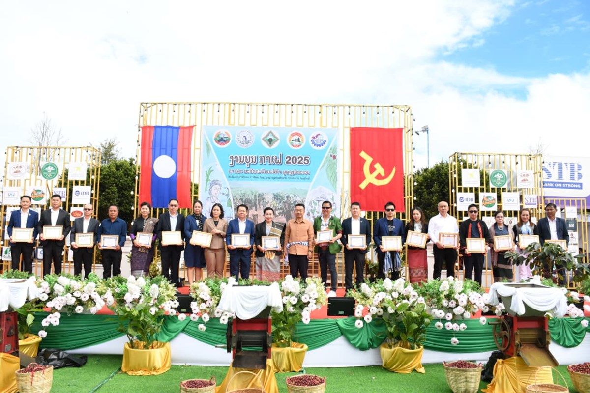 ງານບນກາເຟ-ຊາ ແລະ ຜະລດຕະພນກະສກາ ພພຽງບລະເວນ 2025 ມຫາຍກດຈະກາໃຫທຽວຊມ - image 3