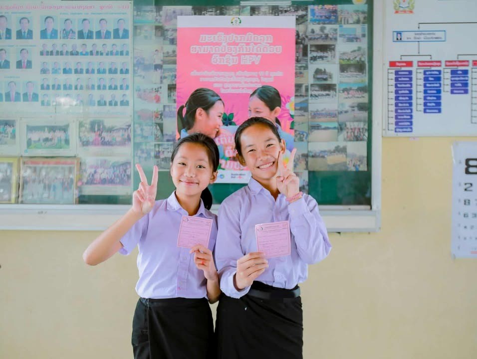 ເດັກຍິງມີອາຍຸ 10 ປີ ຄວນໄປຮັບວັກຊິນປ້ອງກັນມະເຮັງປາກມົດລູກ ແລະ ເຊື້ອ HPV image 3 ເດກຍງມອາຍ 10 ປ ຄວນໄປຮບວກຊນປອງກນມະເຮງປາກມດລກ ແລະ ເຊອ HPV - image 3