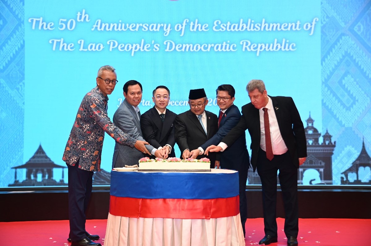 ສະຖານທູດ ລາວ ປະຈຳ ອິນໂດເນເຊຍ ແລະ ຕີມໍແລັດສະເຕ ສະຫຼອງວັນຊາດ ທີ 2 ທັນວາ image 1 ສະຖານທດ ລາວ ປະຈຳ ອນໂດເນເຊຍ ແລະ ຕມແລດສະເຕ ສະຫອງວນຊາດ ທ 2 ທນວາ - image 1