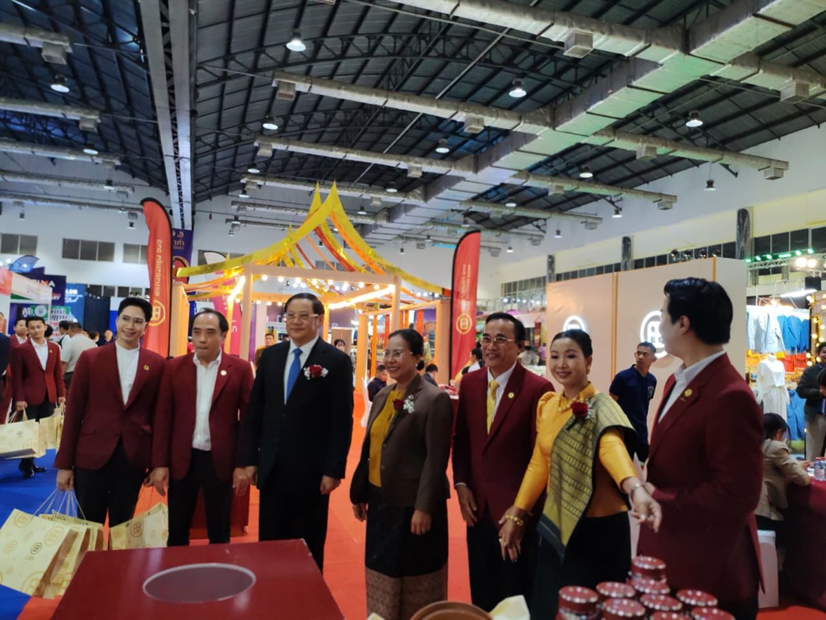 ງານມະຫາກຳການເງິນລາວ image 1 ງານມະຫາກຳການເງນລາວ - image 1