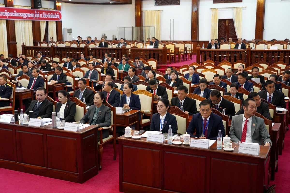 ສະພາປະຊາຊນແຂວງຫວງພະບາງ ດຳເນນກອງປະຊມສະໄໝ ສາມນເທອທ 10 - image 1