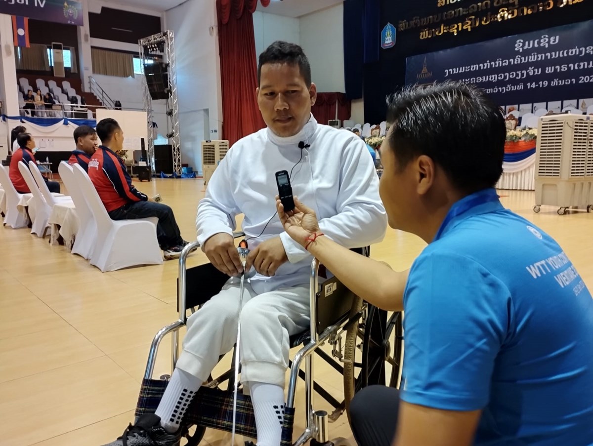 ນກກລາຟນດາບຊາຍຈາກເເຂວງບລຄາໄຊຍາດໄດ 2 ຫຽນຄາ - image 1