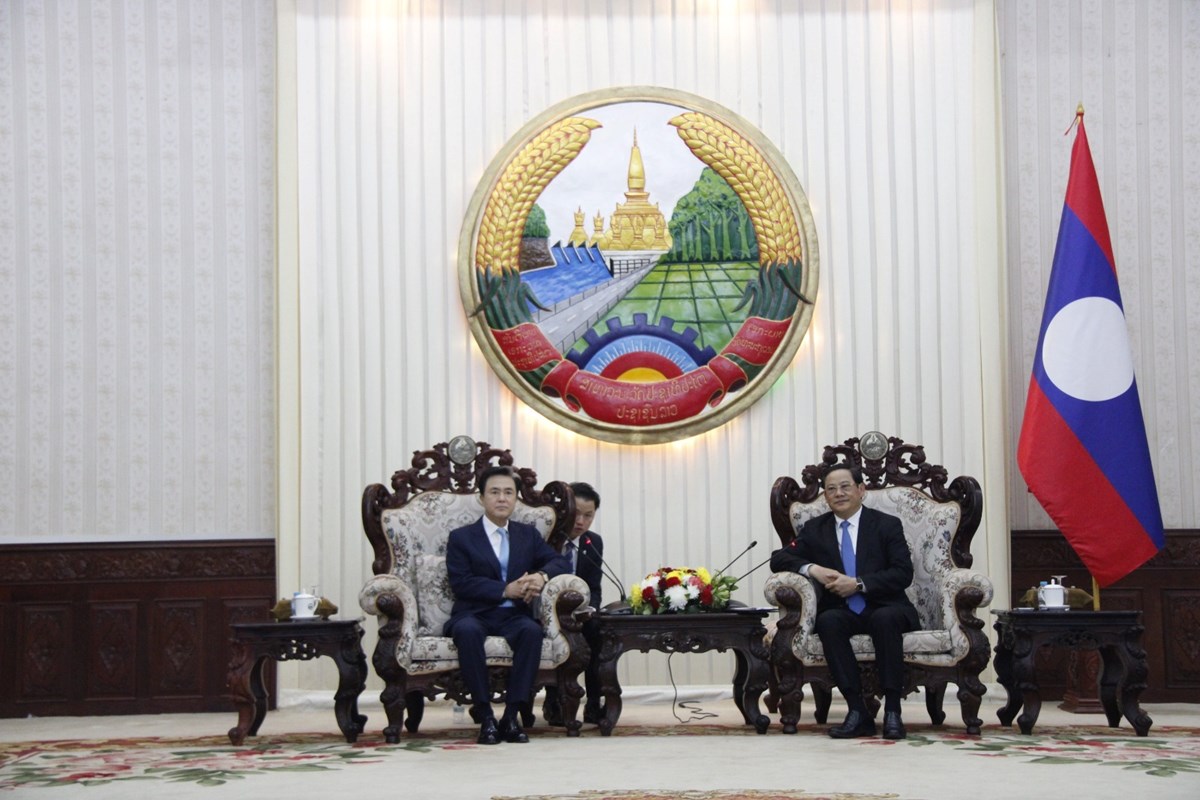 ທ່ານ ສອນໄຊ ສີພັນດອນ ຕ້ອນຮັບການເຂົ້າຢ້ຽມຂໍ່ານັບຂອງຄະນະຜູ້ແທນ ສ.ເກົາຫຼີ image 1 ທານ ສອນໄຊ ສພນດອນ ຕອນຮບການເຂາຢຽມຂານບຂອງຄະນະຜແທນ ສ.ເກາຫ - image 1