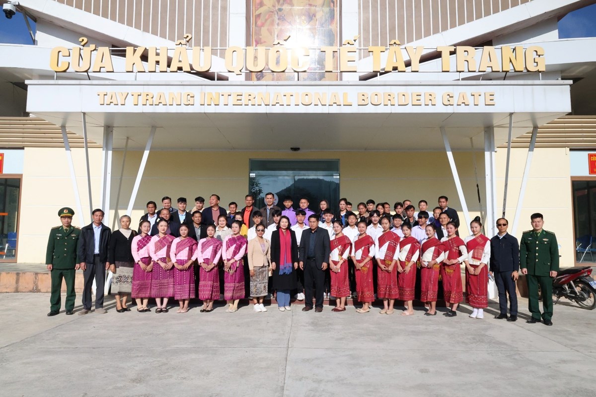 ຜົ້ງສາລີ ເຂົ້າຮ່ວມງານມະຫາກຳກິລາໂຍນໝາກຄອນ ຄັ້ງທີ IX ທີ່ ແຂວງດຽນບ່ຽນ image 2 ຜງສາລ ເຂາຮວມງານມະຫາກຳກລາໂຍນໝາກຄອນ ຄງທ IX ທ ແຂວງດຽນບຽນ - image 2