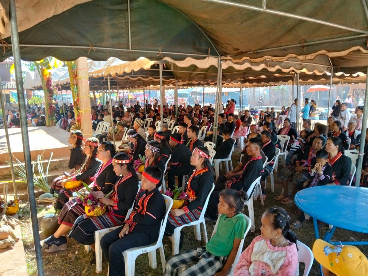 ບ້ານນາແວນ ຈັດງານສະເຫຼີມສະຫຼອງບຸນເກຼີຂອງເຜົ່າກື່ມມຸ image 1 ບານນາແວນ ຈດງານສະເຫມສະຫອງບນເກຂອງເຜາກມມ - image 1