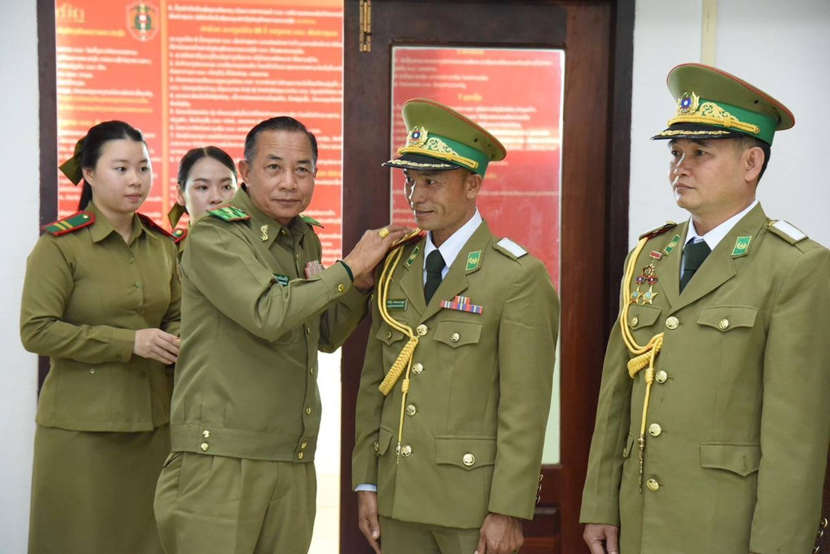 ກອງບນຊາການປອງກນທຕງເລອນຊນໃຫນາຍ ແລະ ພນຕຳຫວດ - image 2