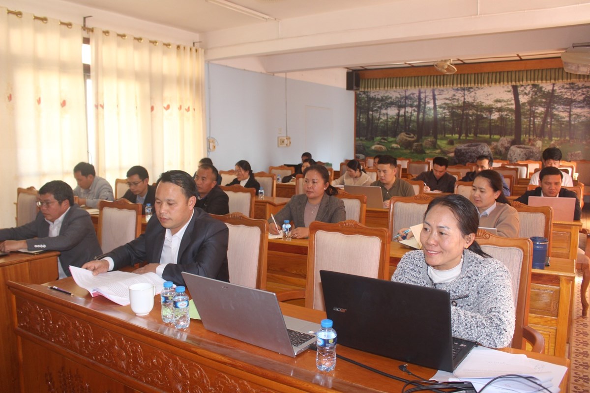 ພະແນກການຕາງປະເທດແຂວງຊຽງຂວາງ ເຊອມຊມມະຕກອງປະຊມໃຫຍອງຄະນະພກແຂວງຄງທ IX - image 1