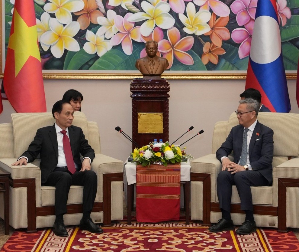 ລັດຖະມົນຕີກະຊວງການຕ່າງປະເທດ ຕ້ອນຮັບລັດຖະມົນຕີກະຊວງການຕ່າງປະເທດຫວຽດນາມ image 2 ລດຖະມນຕກະຊວງການຕາງປະເທດ ຕອນຮບລດຖະມນຕກະຊວງການຕາງປະເທດຫວຽດນາມ - image 2