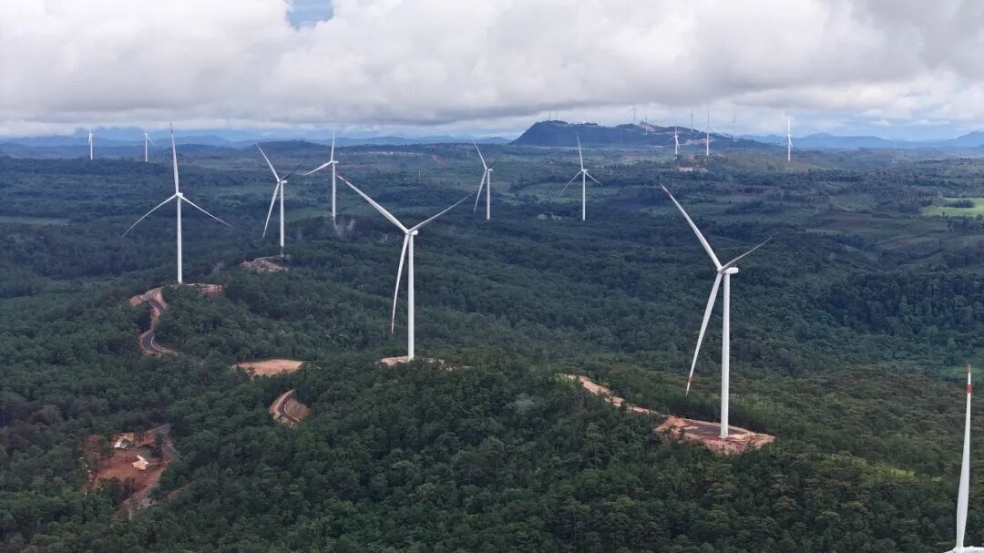 ລາວ ແລະ ຈນ ​ວາງ​ແຜນ​ຜງ​ການ​ພດ​ທະ​ນາ​ແບບ​ຊວຍ​ຊ​ຍ​ໜນ​ກນ - image 3