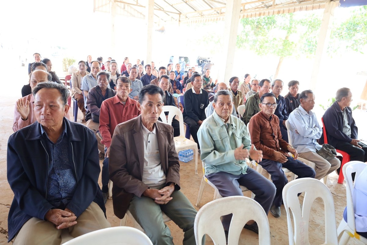 ສສຊ ແລະ ສສຂ ລງເຄອນໄຫວພບປະຜມສດເລອກຕງ ຢເມອງໄຊພທອງ - image 1