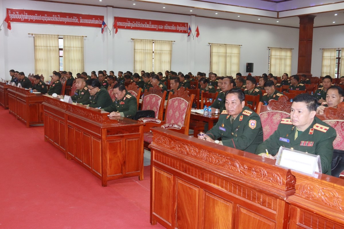 ທະຫານແຂວງຫວງພະບາງ ເຊອມຊມເອກະສານເລອກຕງ ສສຊ ແລ ສສຂ - image 1