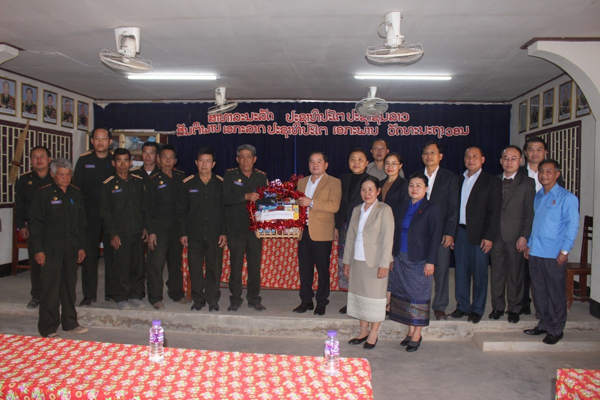 ການນຳແຂວງຊຽງຂວາງອວຍພອນວນສາງຕງກອງທບປະຊາຊນລາວ - image 1