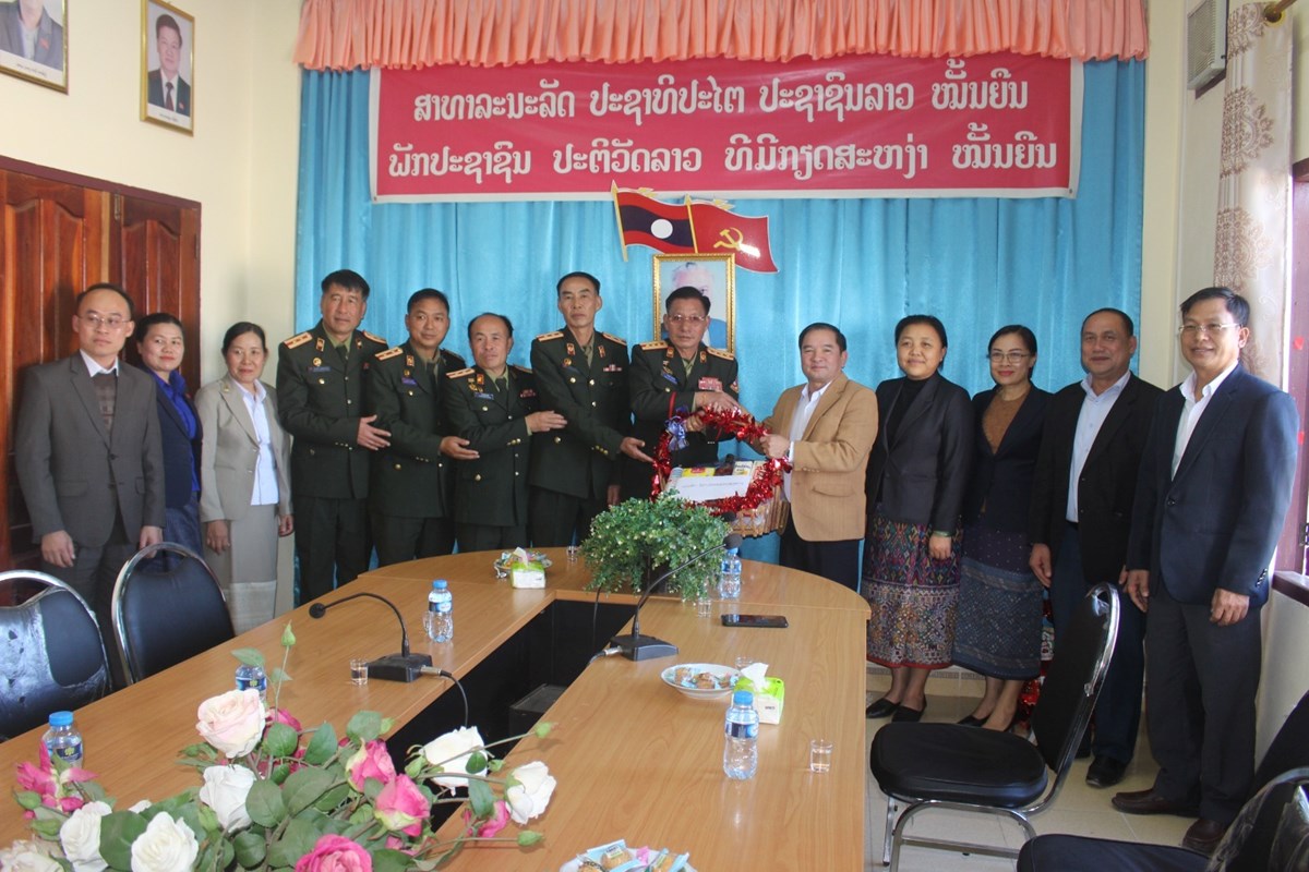 ການນຳແຂວງຊຽງຂວາງອວຍພອນວນສາງຕງກອງທບປະຊາຊນລາວ - image 2