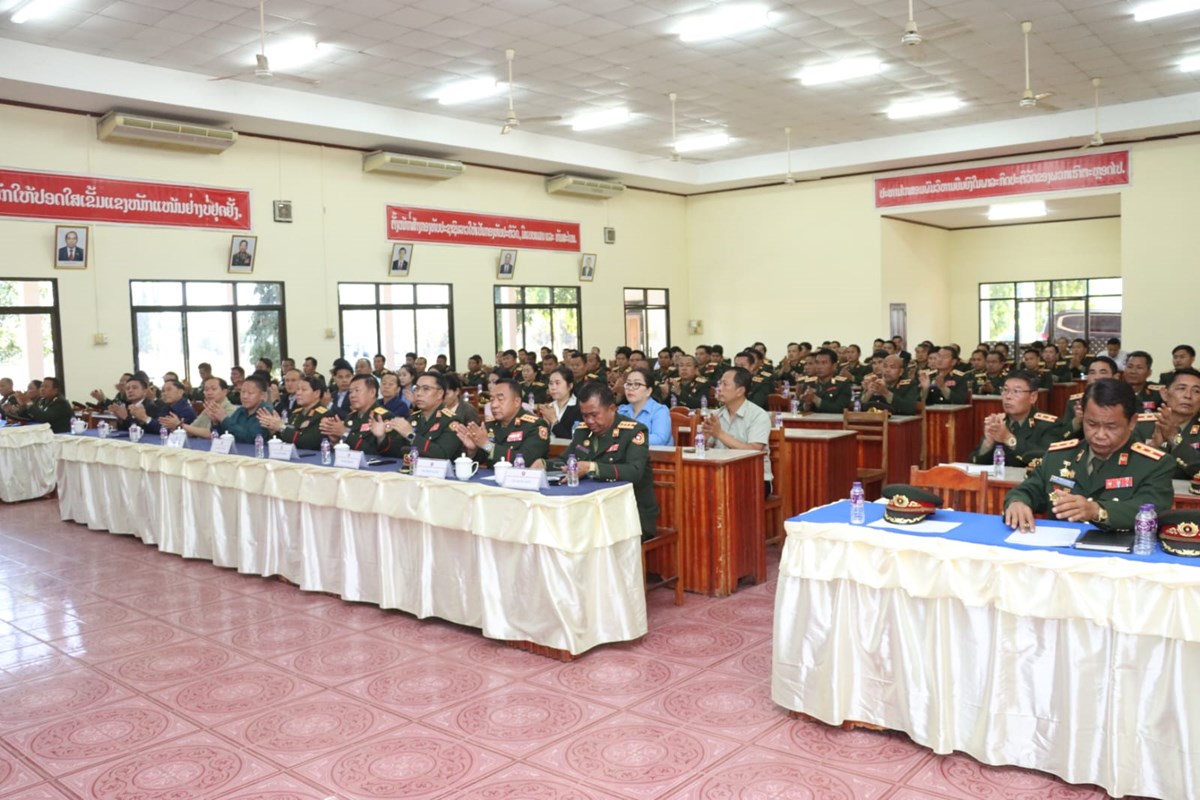 ຄະນະໂຄສະນາອບຮມສນກາງພກ ຢຽມຢາມກອງພນໃຫຍ 479 - image 1