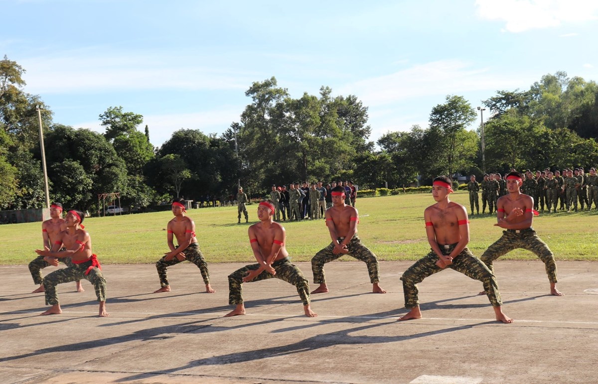 ປດລບຫອນຕ, ບນທອນກາລງຂອງສດຕ ສາງເງອນໄຂໃຫເຫາຮບອນໆ ບກຕດບສນສດຕ - image 4