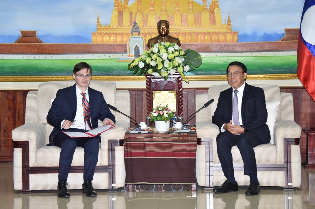 ທ່ານ ບຸນເຫຼືອ ພັນດານຸວົງ ຕ້ອນຮັບ ທູດຣັດເຊຍປະຈໍາ ສປປ ລາວ image 1 ທານ ບນເຫອ ພນດານວງ ຕອນຮບ ທດຣດເຊຍປະຈາ ສປປ ລາວ - image 1