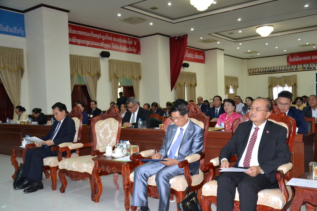 ມອບ-ຮັບໜ້າທີ່ ເລຂາຄະນະບໍລິຫານງານພັກ ປະທານ ສນຊ ຜູ້ເກົ່າ-ຜູ້ໃໝ່ image 1 ມອບ-ຮບໜາທ ເລຂາຄະນະບລຫານງານພກ ປະທານ ສນຊ ຜເກາ-ຜໃໝ - image 1