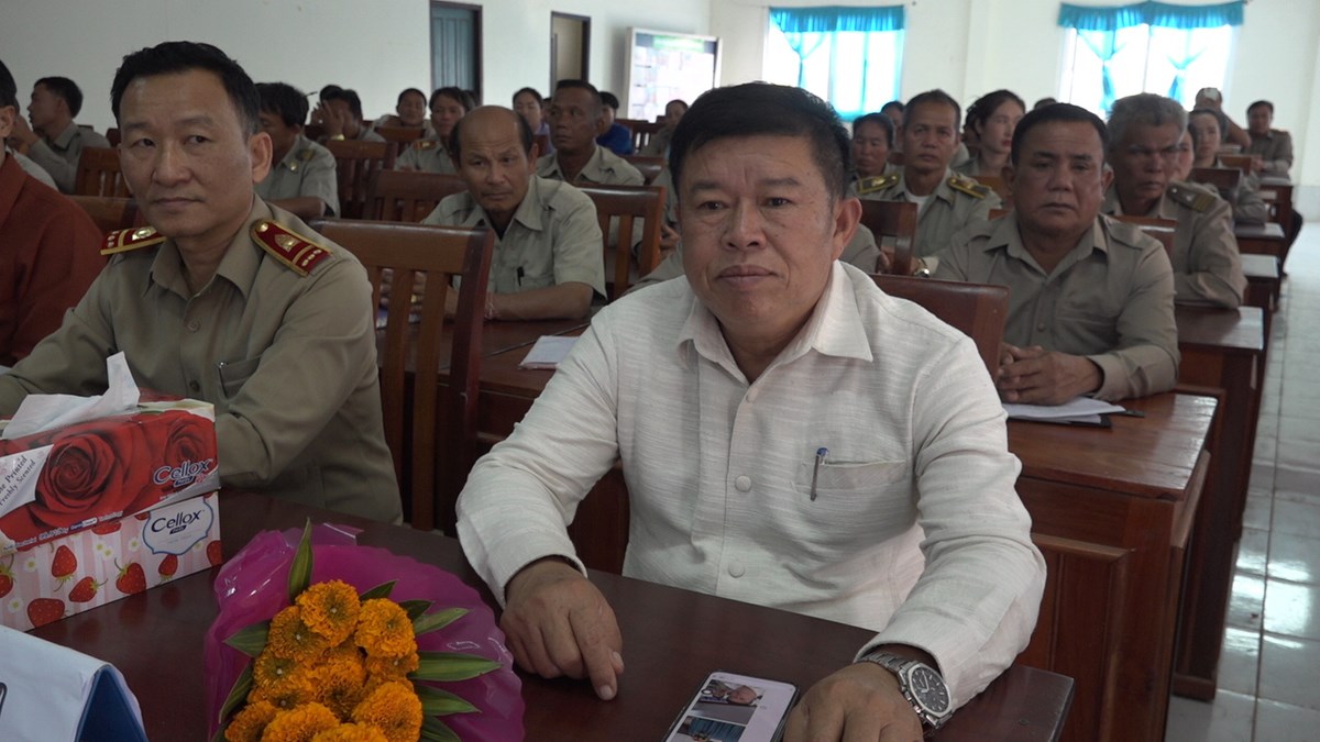 ຮອງລດຖະມນຕ ກະຊວງສກສາທການ ແລະ ກລາ ລງເຄອນໄຫວຢຽມຢາມ ແລະ ເຮດວຽກ ຢເມອງໄຊພທອງ - image 1