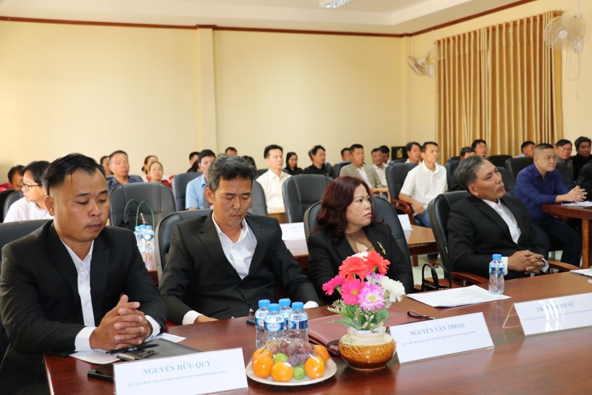 ກອງປະຊມໃຫຍສະມາຄມຫວຽດນາມ ແຂວງເຊກອງ ສະໄໝທ V ໄຂຂນຢາງເປນທາງການ - image 1