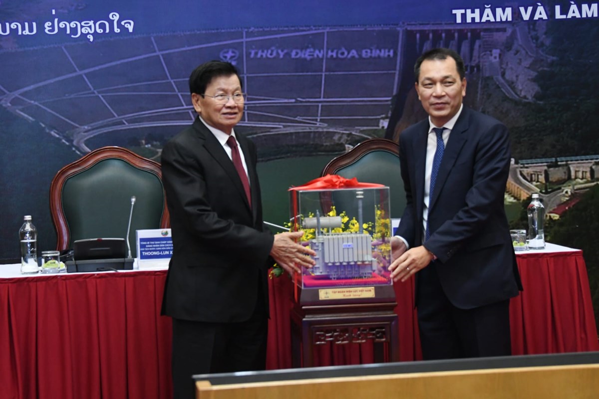 ເລຂາທການໃຫຍ ປະທານປະເທດລາວ ສບຕເຄອນໄຫວຢຽມຢາມລດຖະກດ ຢ ຫວຽດນາມ - image 6