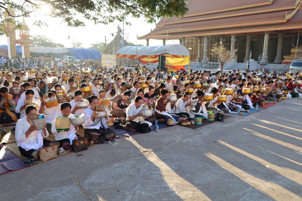 ການນໍາພັກ-ລັດ ຮ່ວມຕັກບາດໃນງານບຸນນະມັດສະການພະທາດໂຜ່ນ ປະຈໍາປີ 2026 image 1 ການນາພກ-ລດ ຮວມຕກບາດໃນງານບນນະມດສະການພະທາດໂຜນ ປະຈາປ 2026 - image 1