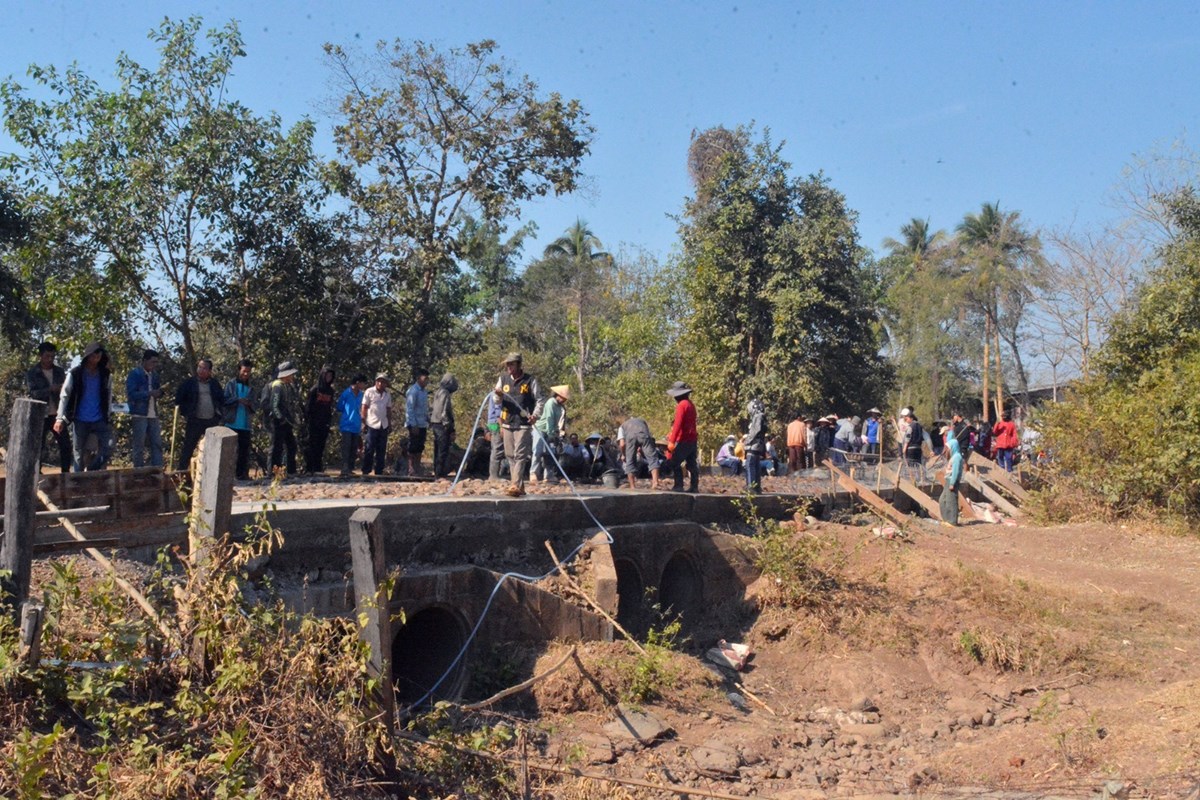 ບານນາທານກວຍ ເປດຂະບວນການກສາງທາງເບຕງເຂາບານ ໄລຍະທຳອດ - image 1