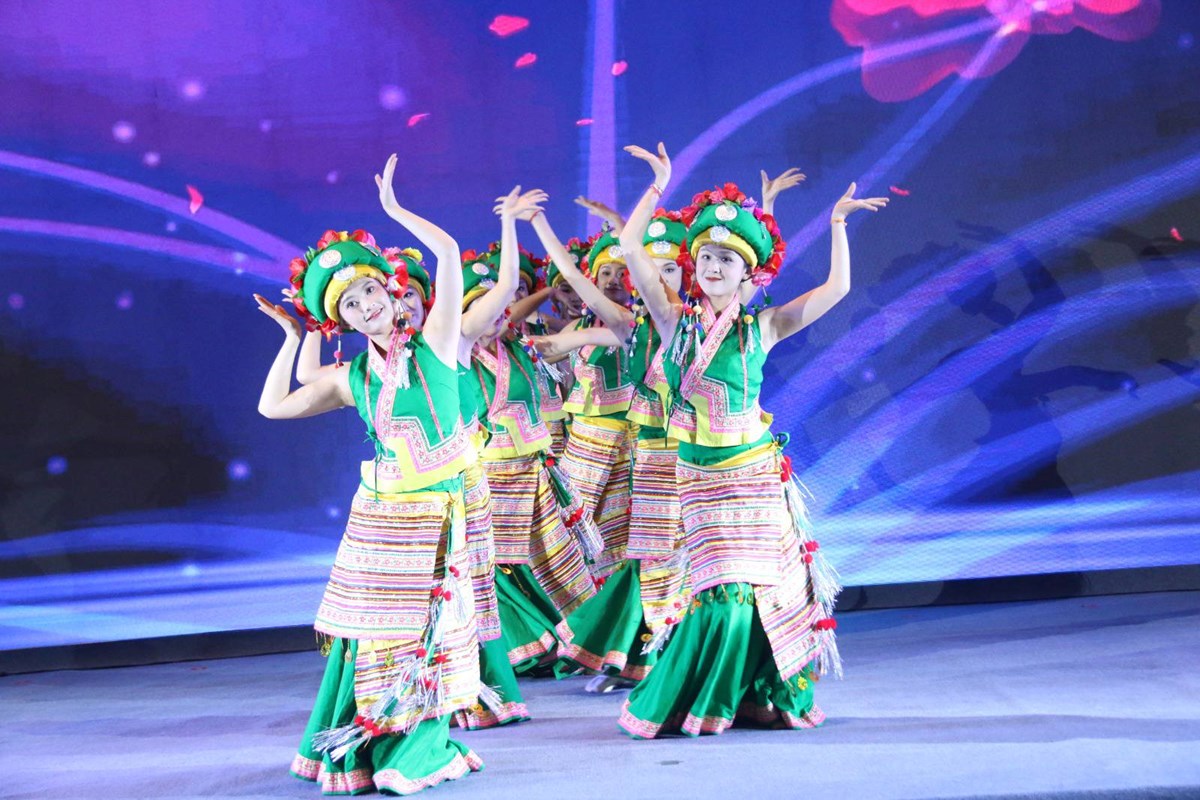 ລາວ-ຈນ ຈດກດຈະກຳວດທະນະທຳບນກດຈນກາວເຂາສລາວ ໃນຫວຂ: ກາວໄປຂາງໜາປ 2026 - image 3