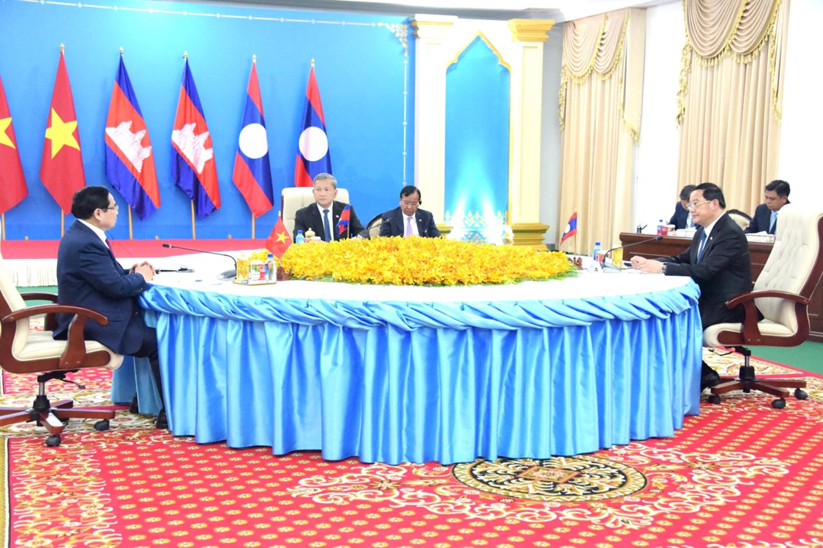 ກອງປະຊມພບປະ ນາຍກລດຖະມນຕ ລາວ-ຫວຽດນາມ-ກາປເຈຍ - image 3