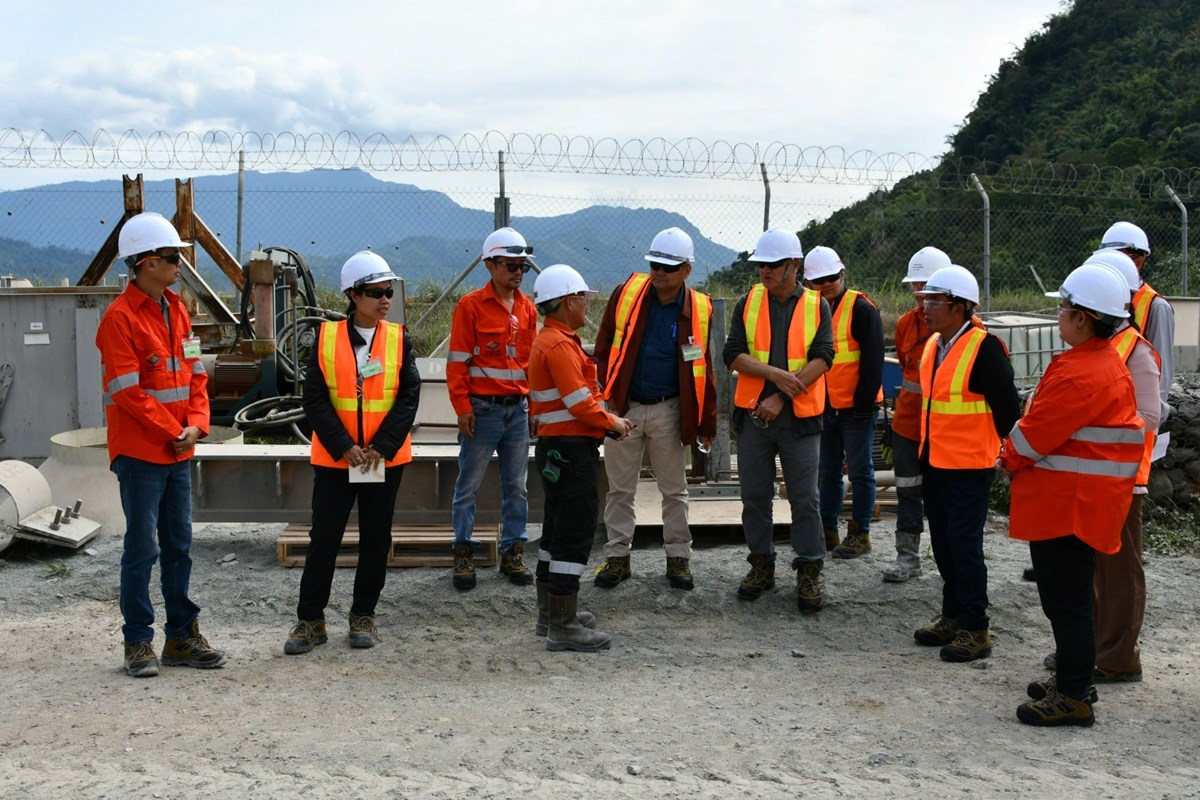 ບລສດ ພເບຍ ມາຍນງ ມຫອງຄວບຄມລະບບການຜະລດຜານລະບບຄອມພວເຕ - image 2