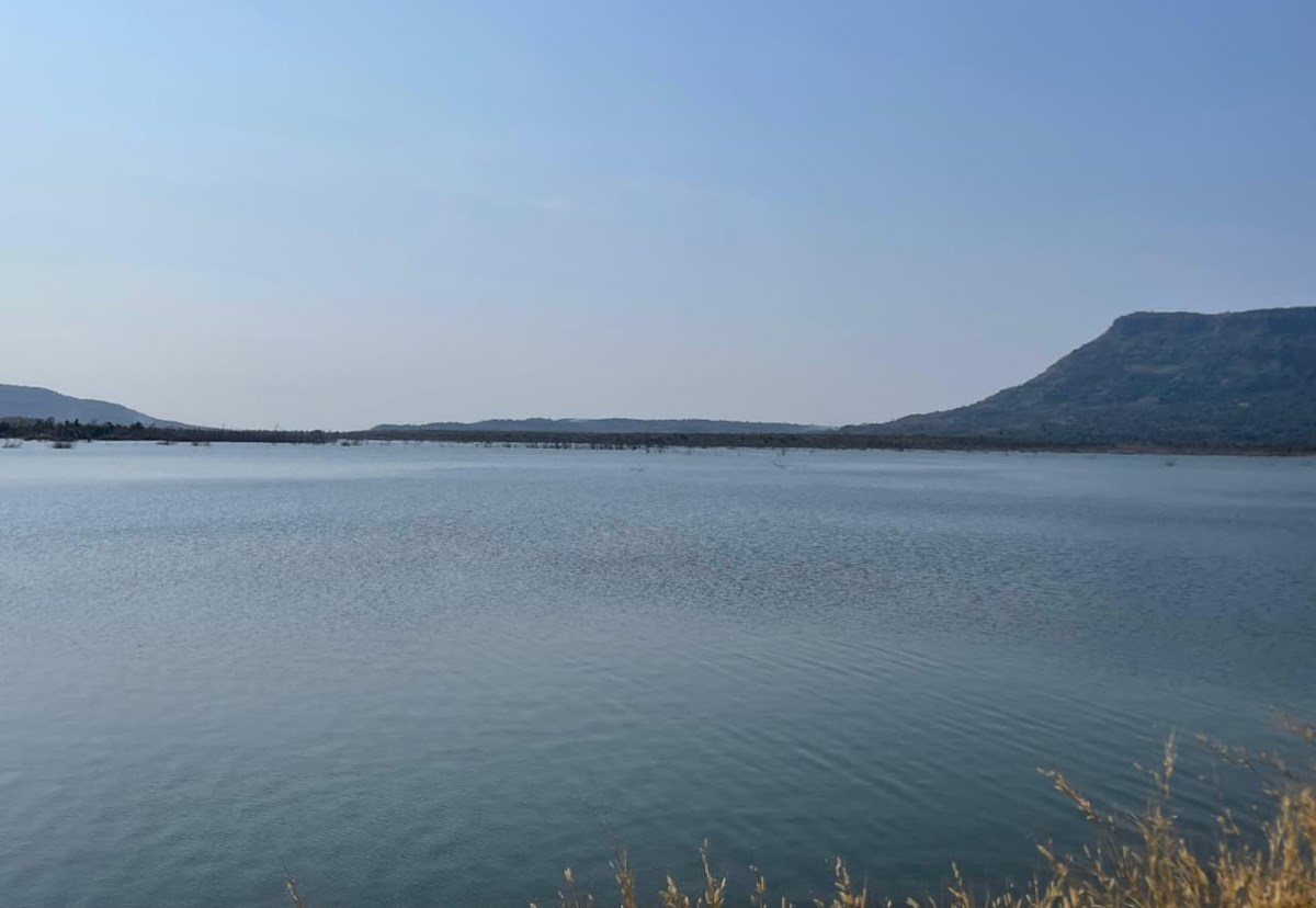 ຜສະໝກຮບເລອກຕງ ສສຊ ແຂວງຈຳປາສກ​ ຢຽມຢາມ​ໂຄງການຊນລະປະທານອາງເກບນຳຫວຍວງເຫ - image 2