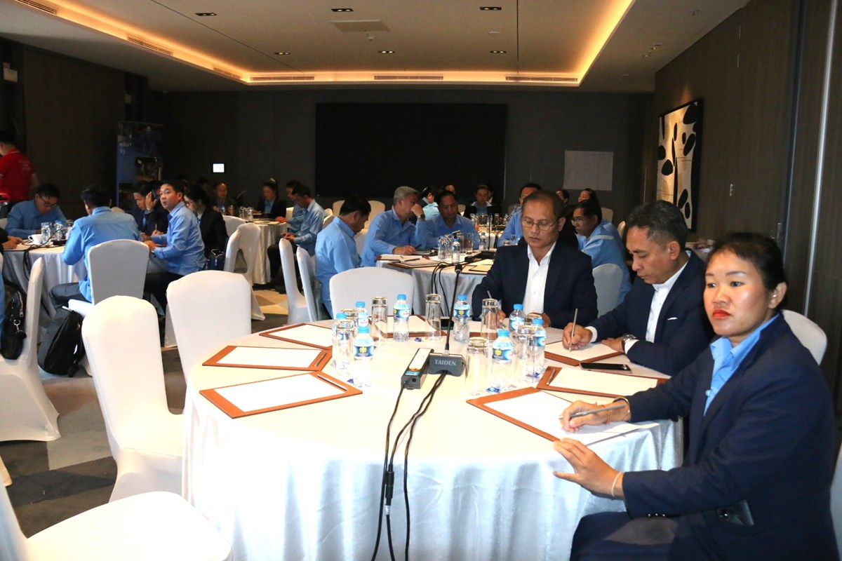 ສາງຄວາມເຂມແຂງໃຫ ພະນກງານ ສກລ ກຽວກບການປກປອງສງຄມ - image 1