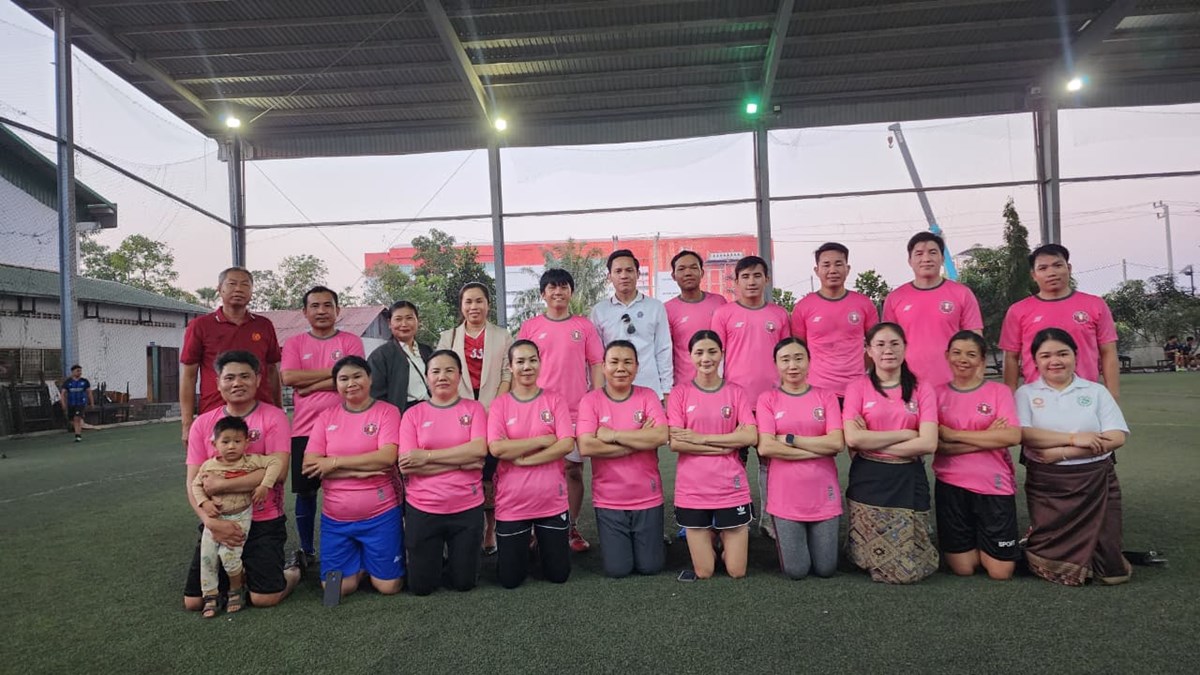 ວາລະສານອະລຸນໃໝ່ ແລະ ໂຮງພິມແຫ່ງລັດ ຈັດກິດຈະກໍາແຂ່ງຂັນກິລາບານເຕະມິດຕະພາບ image 1 ວາລະສານອະລນໃໝ ແລະ ໂຮງພມແຫງລດ ຈດກດຈະກາແຂງຂນກລາບານເຕະມດຕະພາບ - image 1