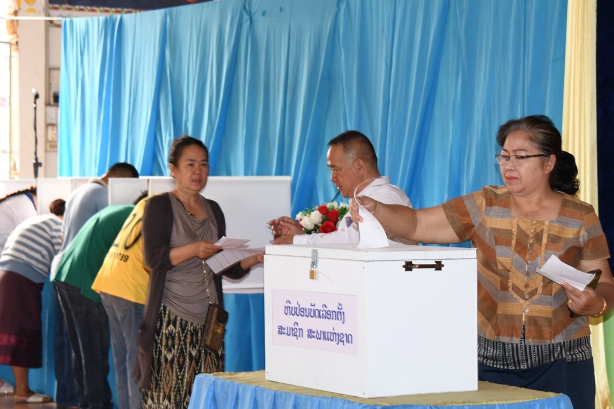 ທານ ໄຊສມພອນ ພມວຫານ ປະທານສະພາແຫງຊາດ ໄປໃຊສດປອນບດເລອກຕງສສຊຊດທ X ແລະ ສສຂຊດທ V - image 2