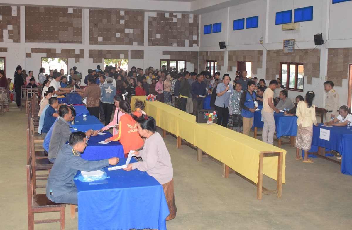 ຜູ້ມີສິດປ່ອນບັດເລືອກຕັ້ງບ້ານຄຽງຕັງແລ, ບ້ານຂົວເສັດ ຕື່ນຕົວສູງເປັນເຈົ້າໃນການໄປໃຊ້ສິດເລືອກຕັ້ງ image 2 ຜມສດປອນບດເລອກຕງບານຄຽງຕງແລ, ບານຂວເສດ ຕນຕວສງເປນເຈາໃນການໄປໃຊສດເລອກຕງ - image 2