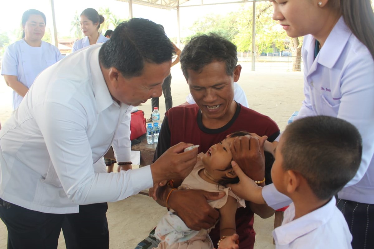 ເມອງໂຂງ ເປດຂະບວນການຢອດຢາວກຊນປອງກນພະຍາດໂປລໂອ ໃຫເດກອາຍຕຳກວາ 5 ປ - image 2