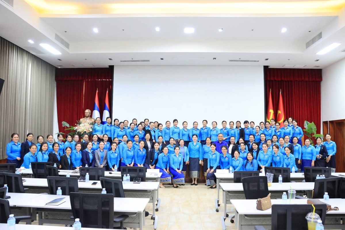 ສະຫະພັນແມ່ຍິງ ທຫລ ຫວນຄືນມູນເຊື້ອວັນແມ່ຍິງສາກົນ image 2 ສະຫະພນແມຍງ ທຫລ ຫວນຄນມນເຊອວນແມຍງສາກນ - image 2