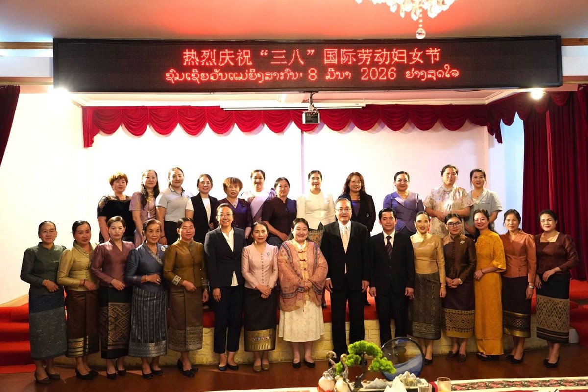 ສະຖານກງສນໃຫຍ ສປ ຈນ ປະຈາ ພາກເໜອ ແຂວງຫວງພະບາງ ສະຫອງ ວນແມຍງສາກນ - image 2