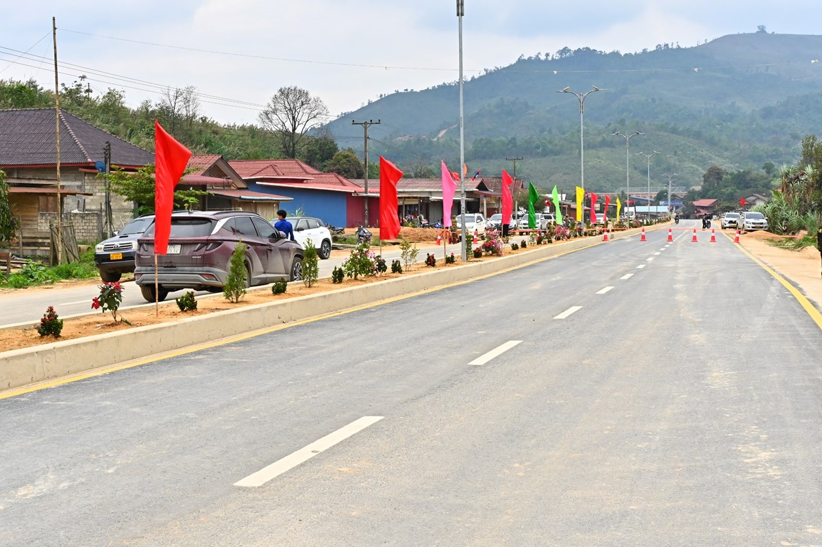 ເປດນຳໃຊເສນທາງ ຈາກເທສະບານເມອງໄຊຈາພອນ - ດານນາອອນ - image 1