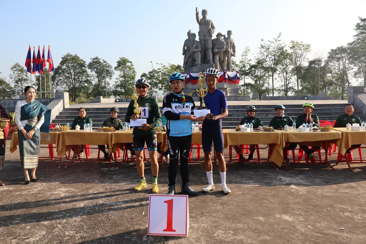 ກດຈະກາຂລດຖບຂານບຮບຕອນສະຫອງອທຍານແຫງຊາດຫນໜາມໜເປນມລະດກໂລກທາງທາມະຊາດ - image 1