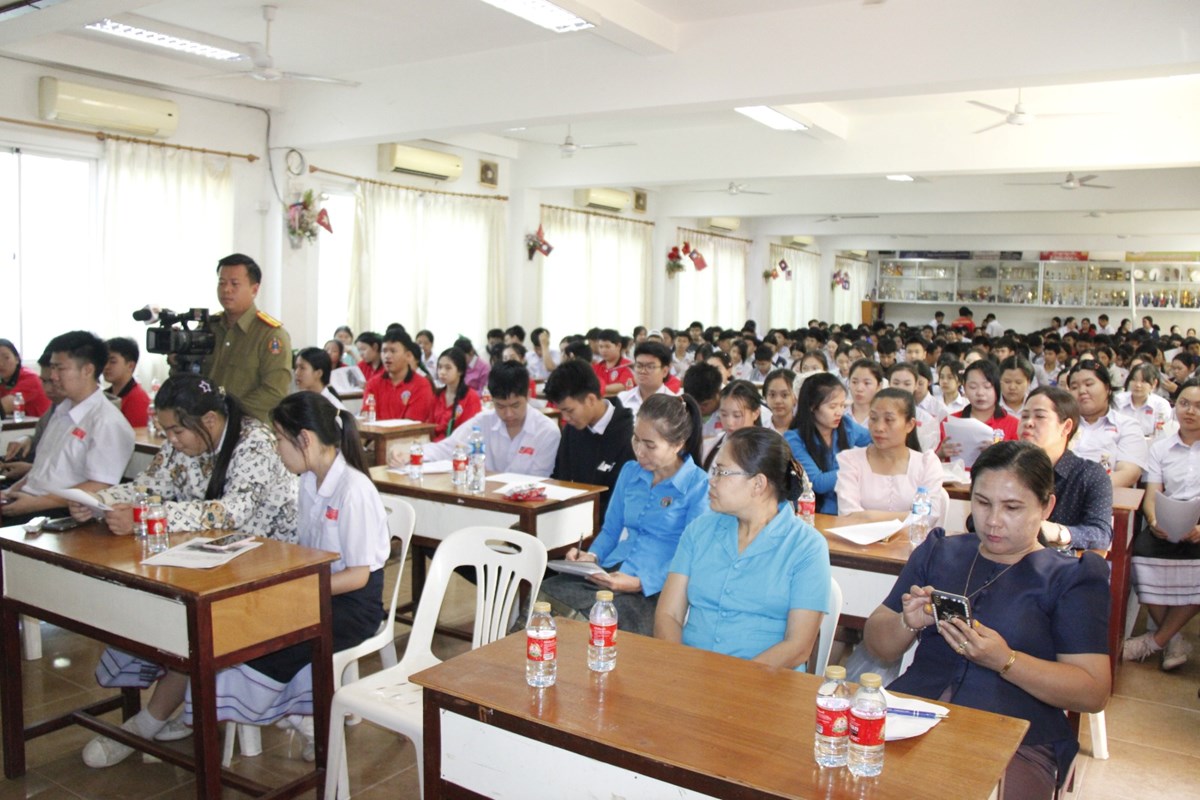 ໂຄສະນາອບຮມ ນວ ເຜຍແຜຄວາມຮກຽວກບໂຄງການຂນສງແບບຍນຍງໃນຕວເມອງ - image 2