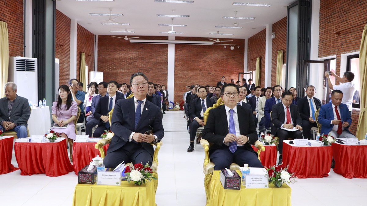 ມອບ-ຮັບ ອາຄານສູນຝຶກອົບຮົມເຕັກນິກກະສິກໍາ ພາກໃຕ້ image 1 ມອບ-ຮບ ອາຄານສນຝກອບຮມເຕກນກກະສກາ ພາກໃຕ - image 1