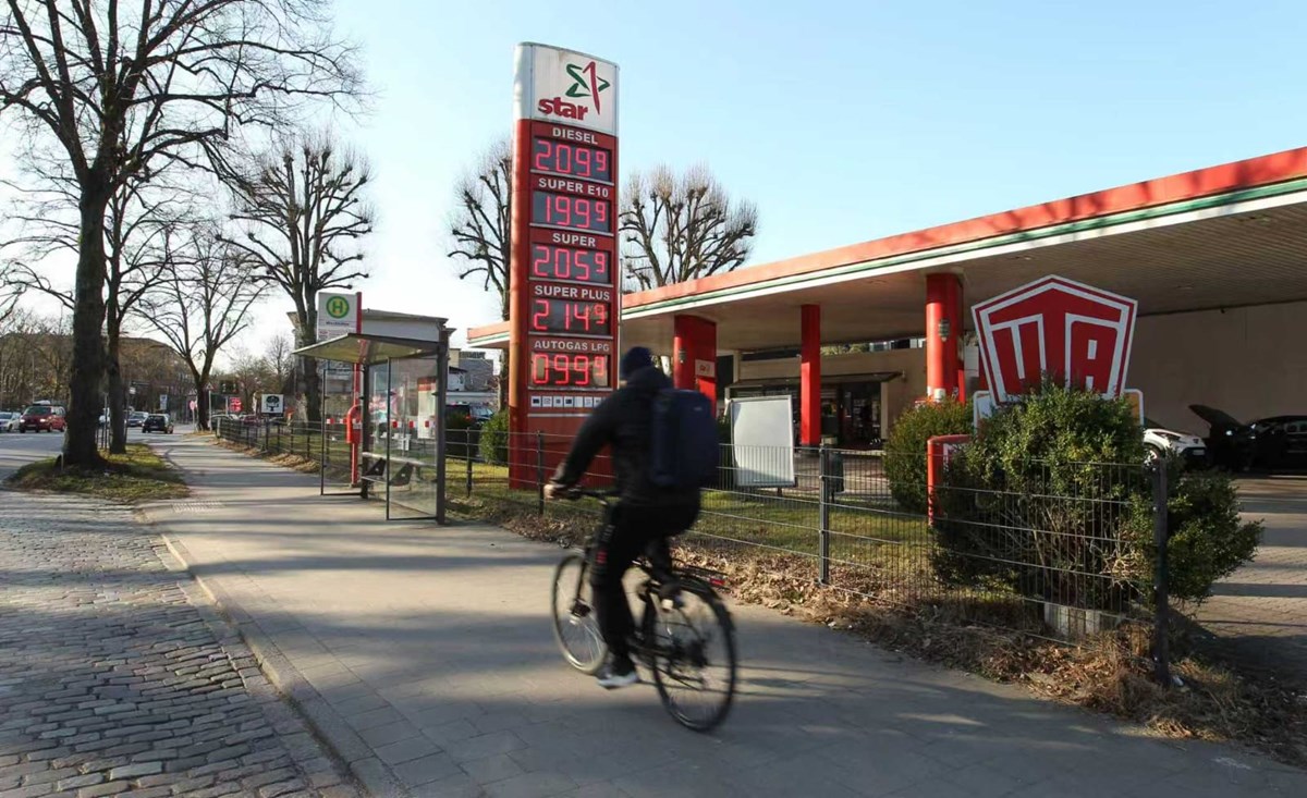 ​ໂລກບຄວນກາຍເປນຜຮບພາລະຄາໃຊຈາຍຈາກແປວ​ໄຟ​ສງ​ຄາມທເກດຂນຢພາກພນຕາເວນອອກກາງ - image 1