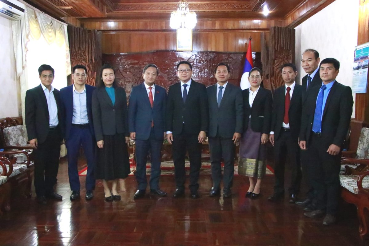 ທານ ລນຄຳ ດວງສະຫວນ ຕອນຮບ ທດ ສສ ຫວຽດນາມ - image 1