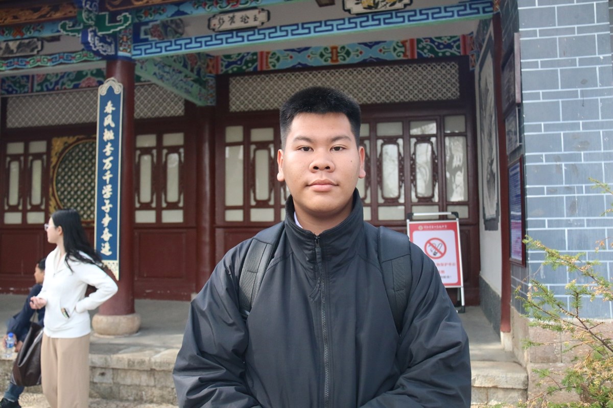 ນກຮຽນລາວ ມຄວາມປະທບໃຈຫາຍຢາງຕກດຈະກາແລກປຽນມດຕະພາບຊາວໜມລາວ-ຈນ ທມສະເໜ ແຂວງຢນນານ - image 2